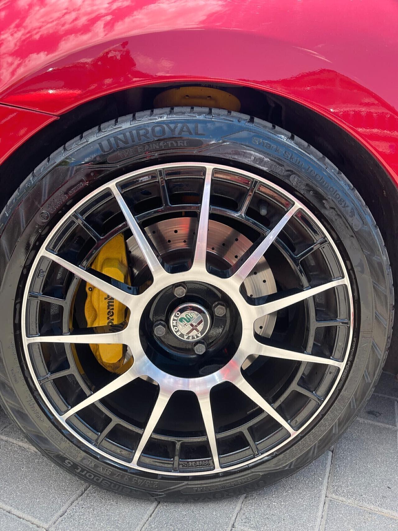 Alfa Romeo MiTo 1.4 220cv Allestimento Quadrifoglio