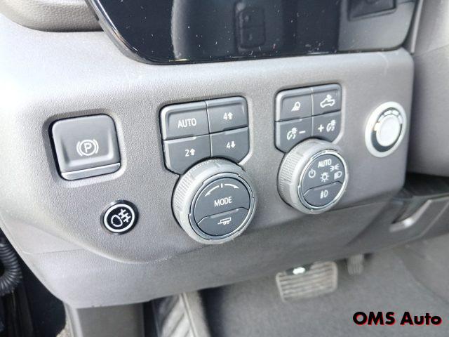 CHEVROLET Silverado 6.2L EcoTec3 V8 LT Trail Boss Z71