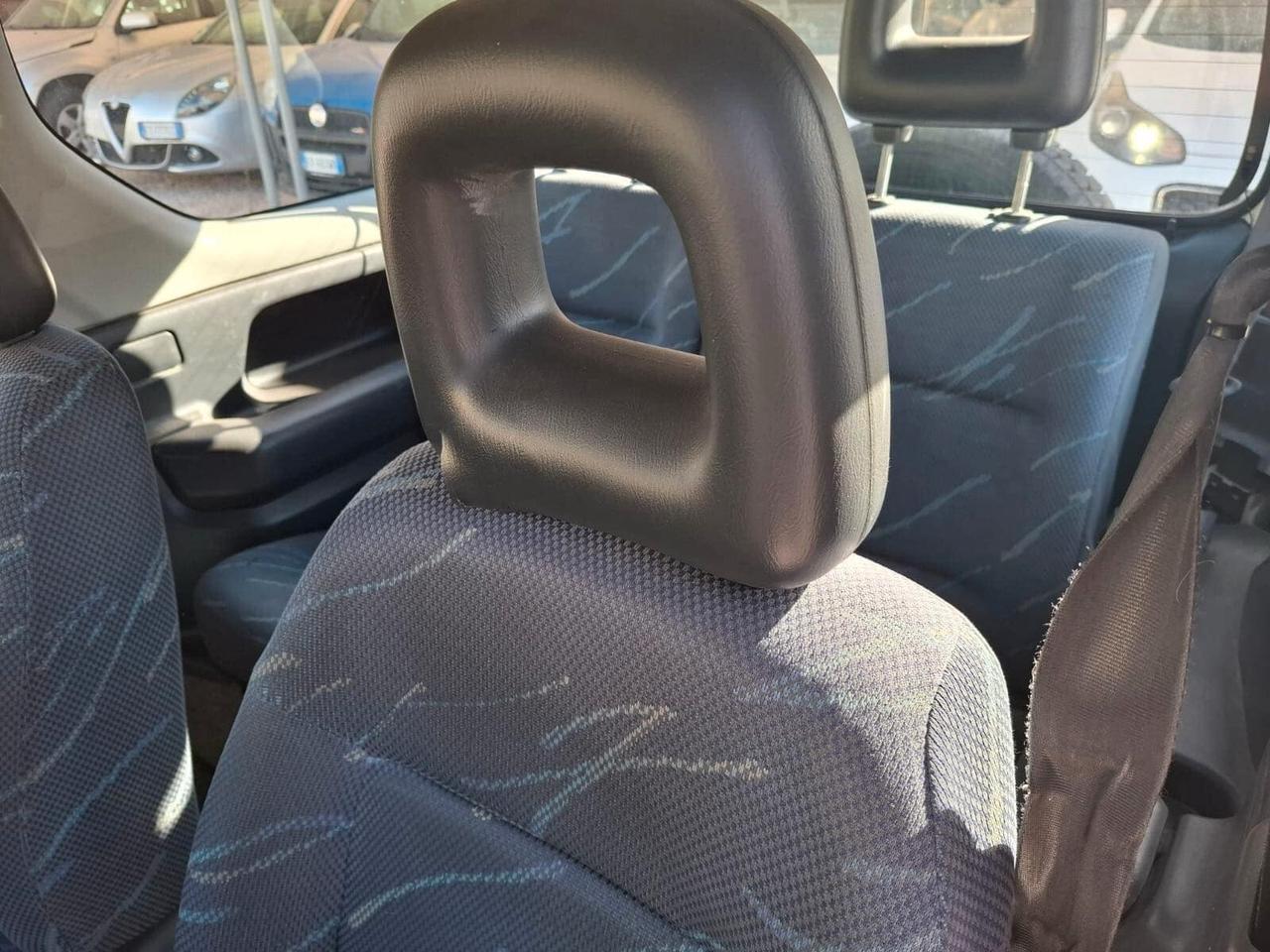 Suzuki Jimny 1.3i 16V cat 4WD JLX