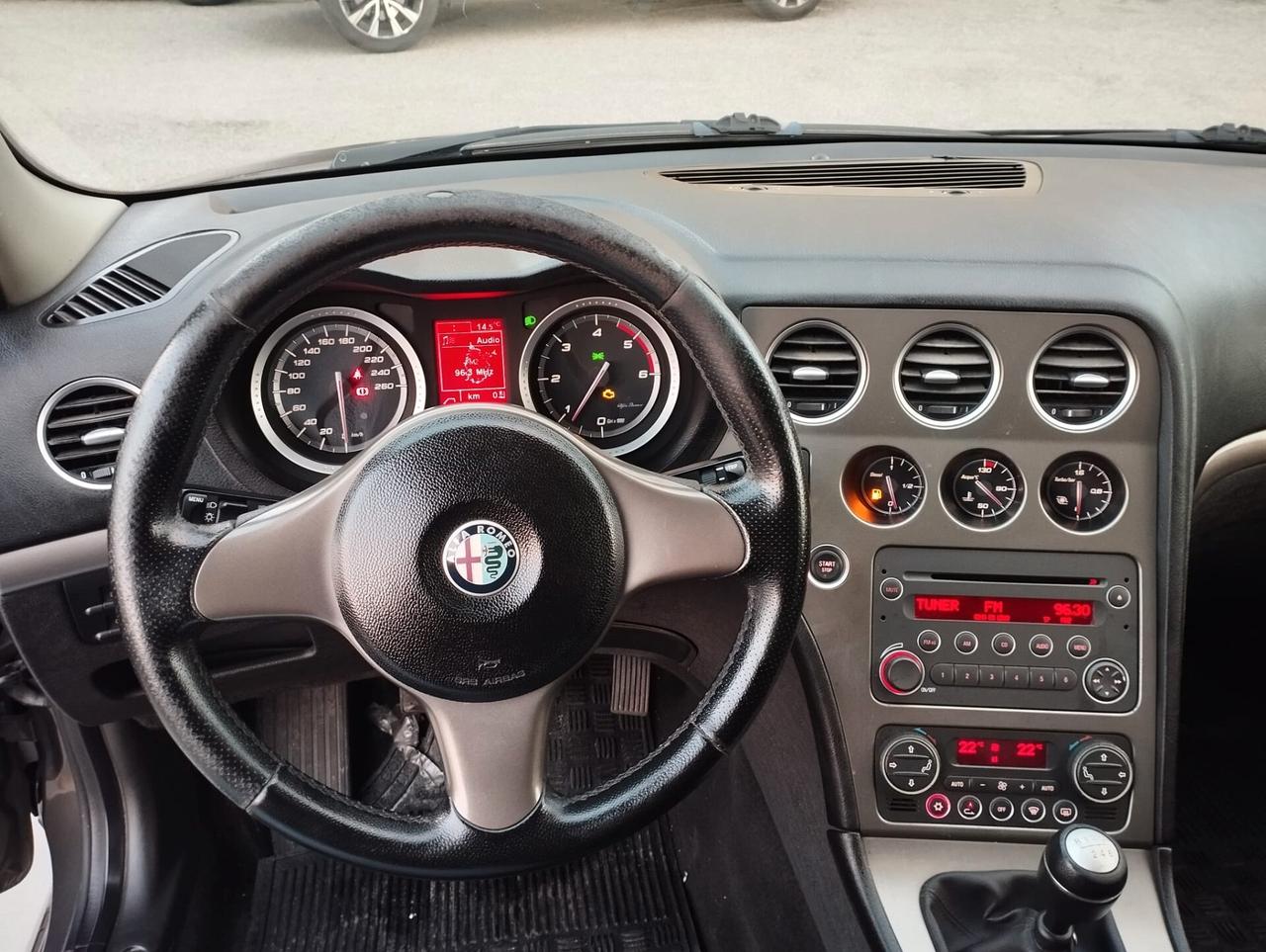 Alfa Romeo 159 1.9 JTDm 16V Exclusive