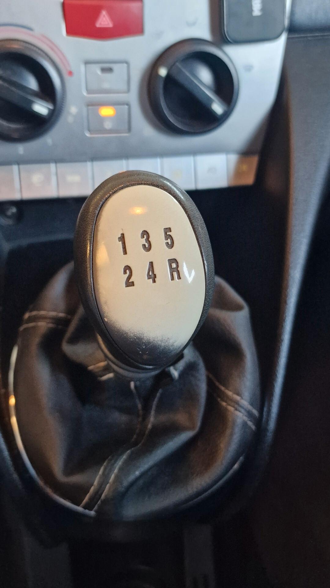 Lancia Ypsilon 1.2 Argento