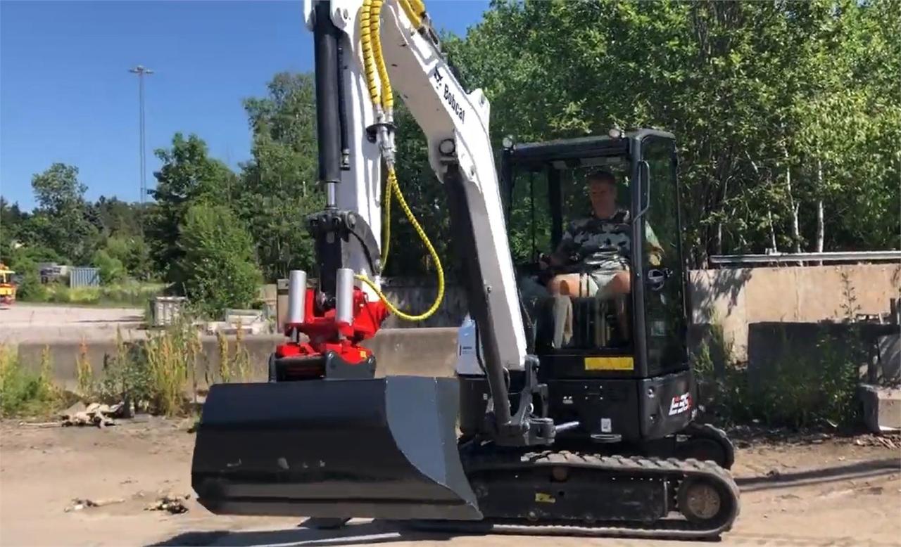 Bobcat  E35Z,