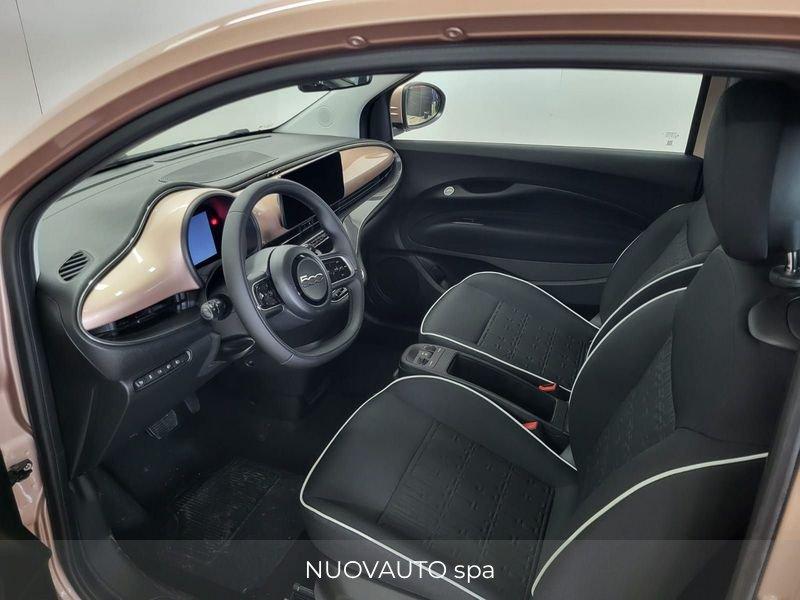 FIAT 500 Electric Elettrica Berlina 320 118cv + PACK TECH