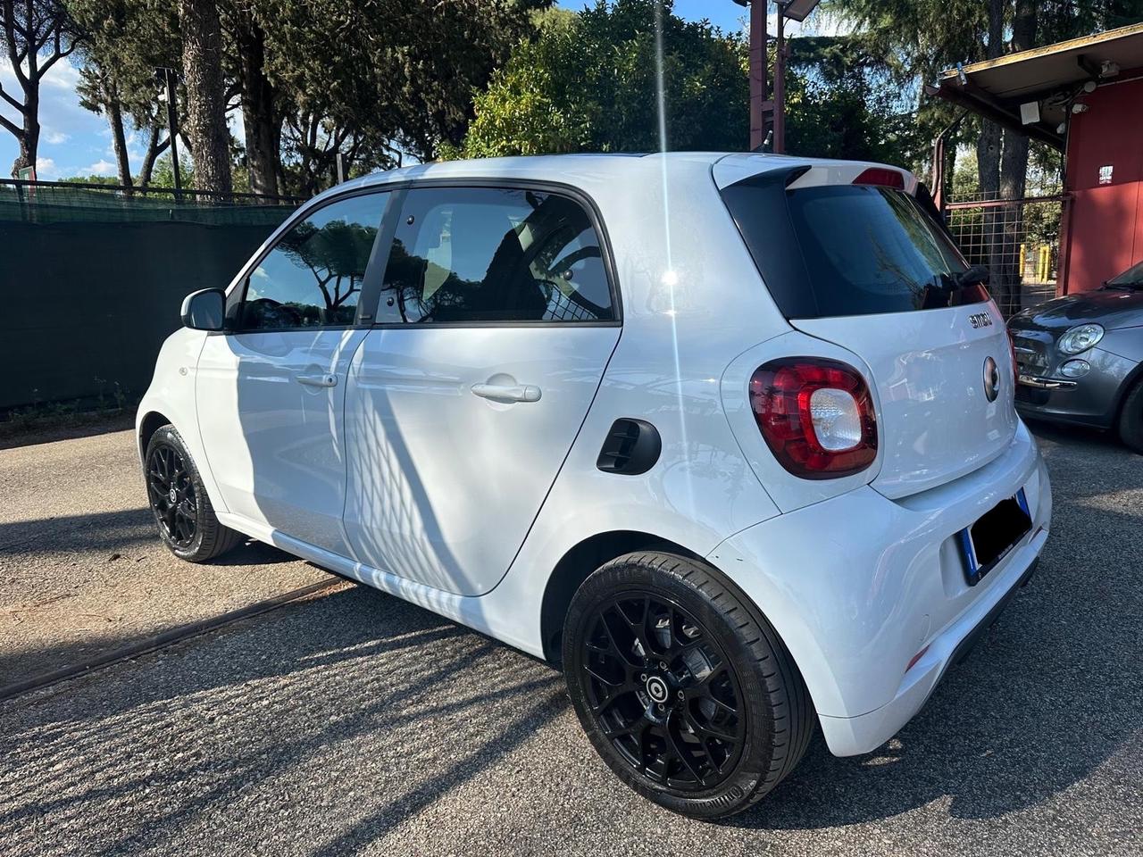 Smart ForFour 90 0.9 Turbo twinamic Superpassion LED *PROMO*
