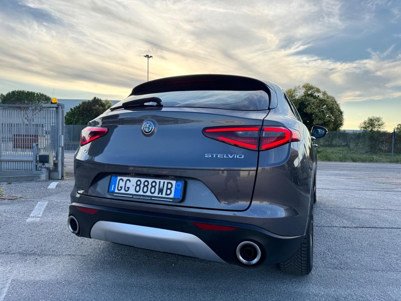 ALFA ROMEO STELVIO 2.2 190Cv AT8 Q4 - Led Navi