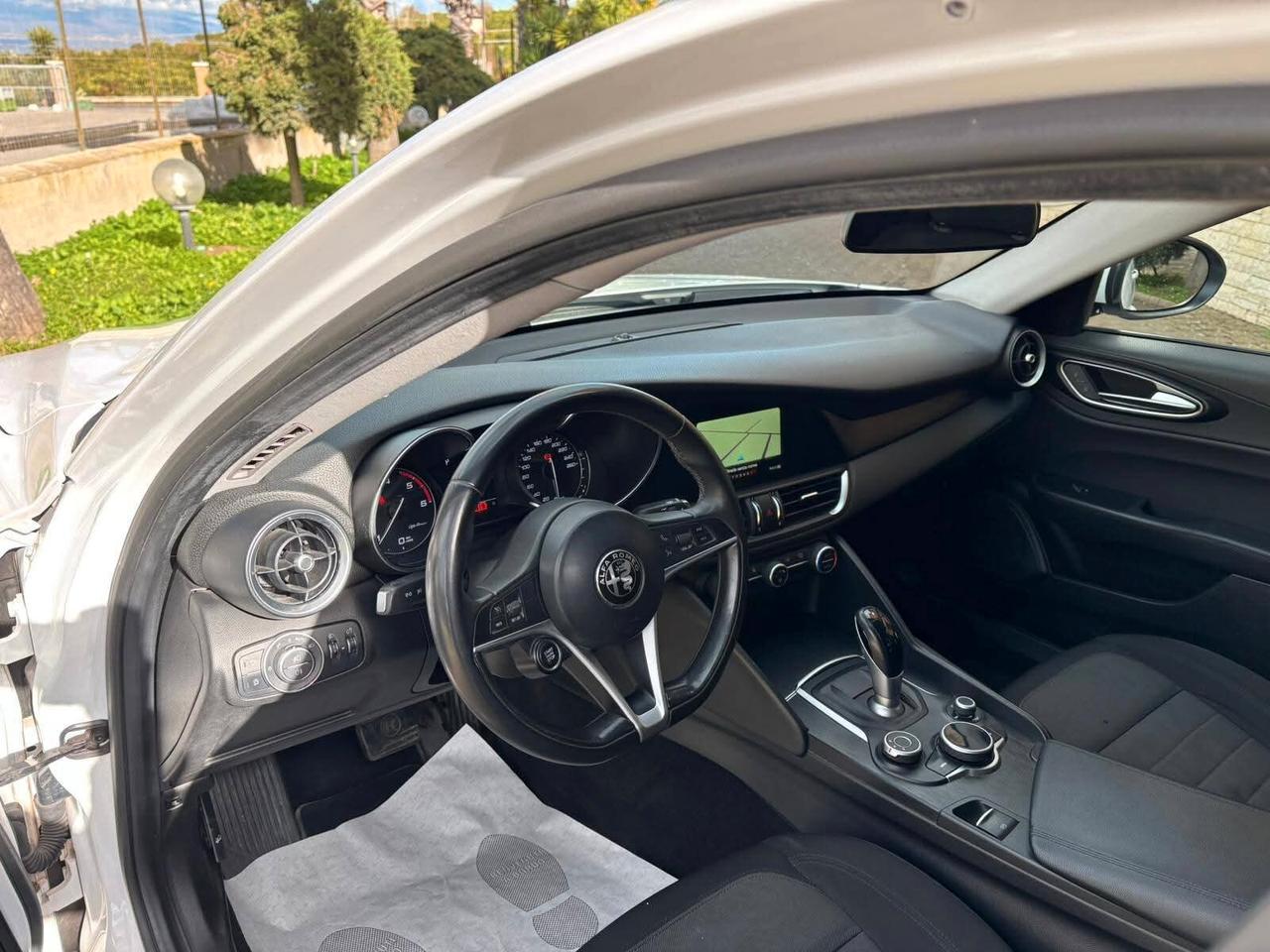 Alfa Romeo Giulia 2.2 Turbodiesel 180 CV Super