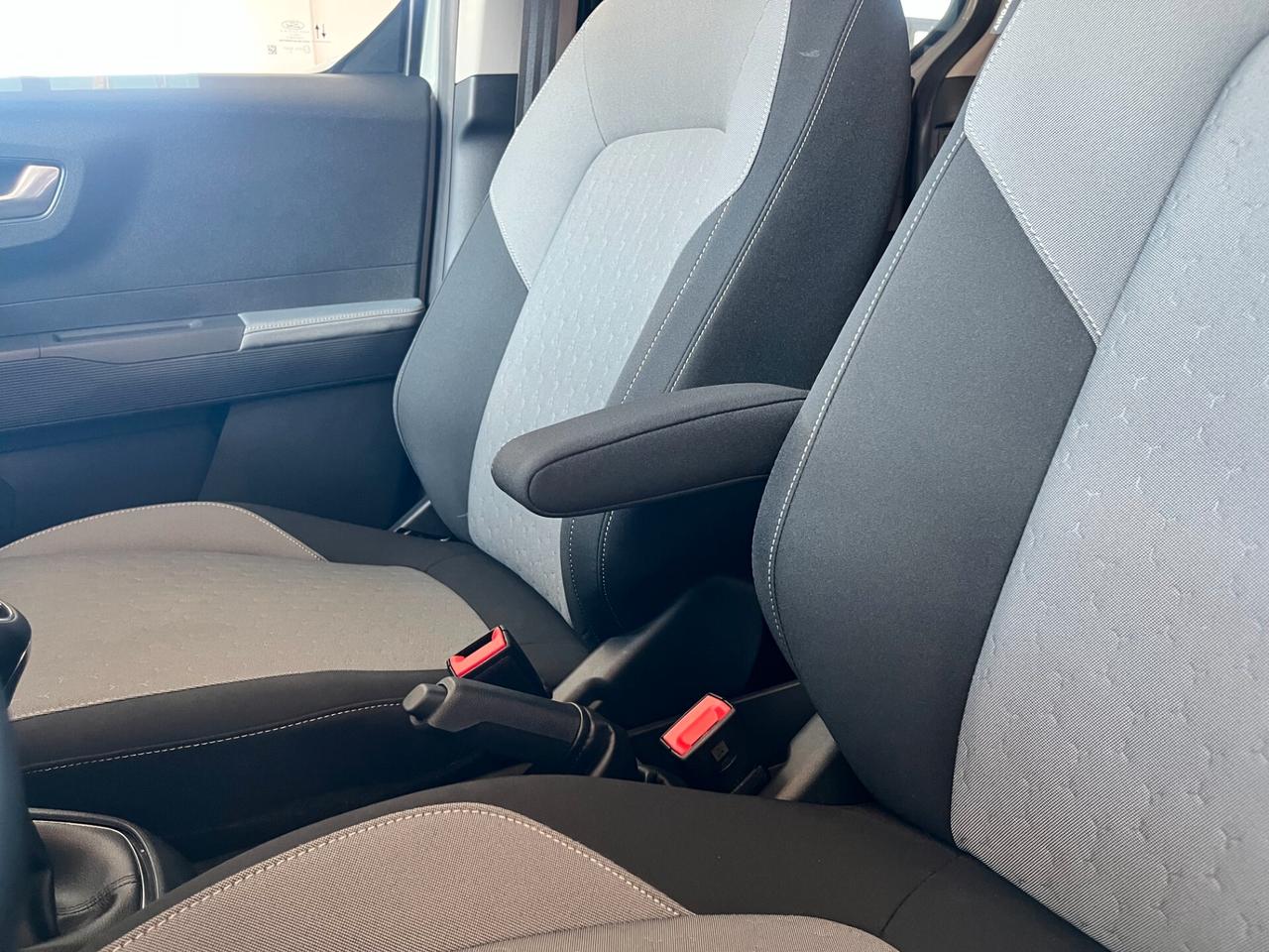 Ford Tourneo Courier Tourneo Courier 1.0 EcoBoost Titanium