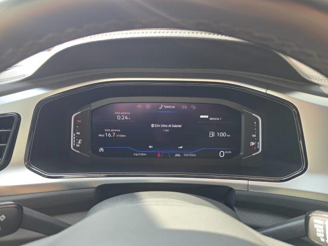 VOLKSWAGEN T-Roc 1.0 TSI IQ Light LED Performance 18" CAMERA ACC