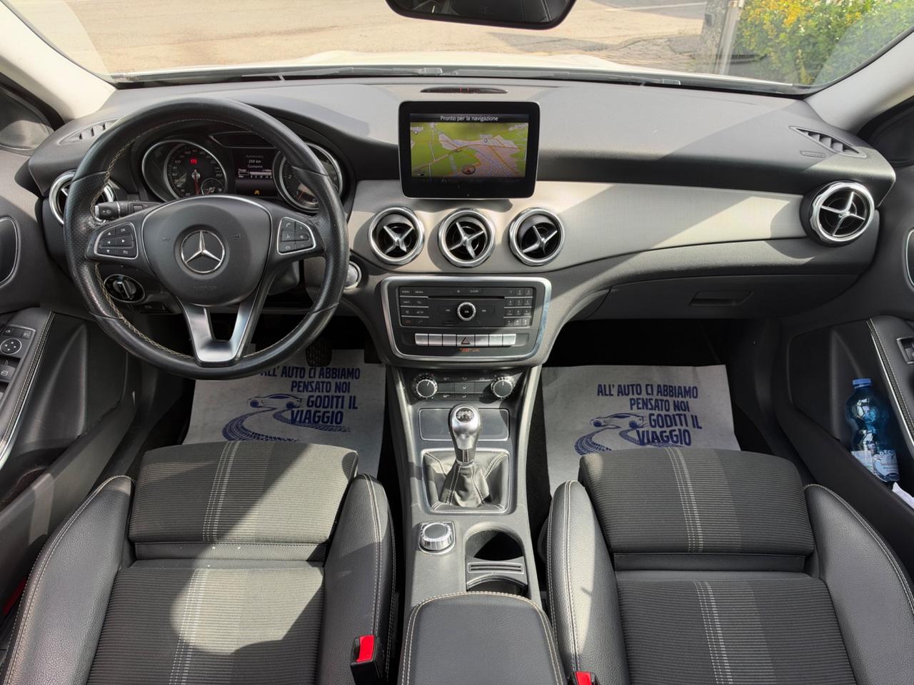 Mercedes-benz GLA 200 d Automatic 4Matic Premium Night Edition