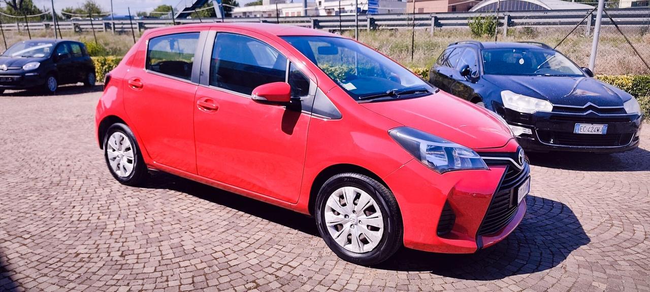 Toyota Yaris 1.0 5 porte