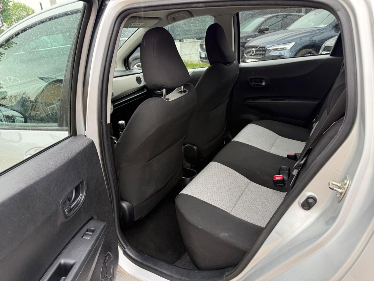 Toyota Yaris 1.4 D-4D 5 porte Lounge