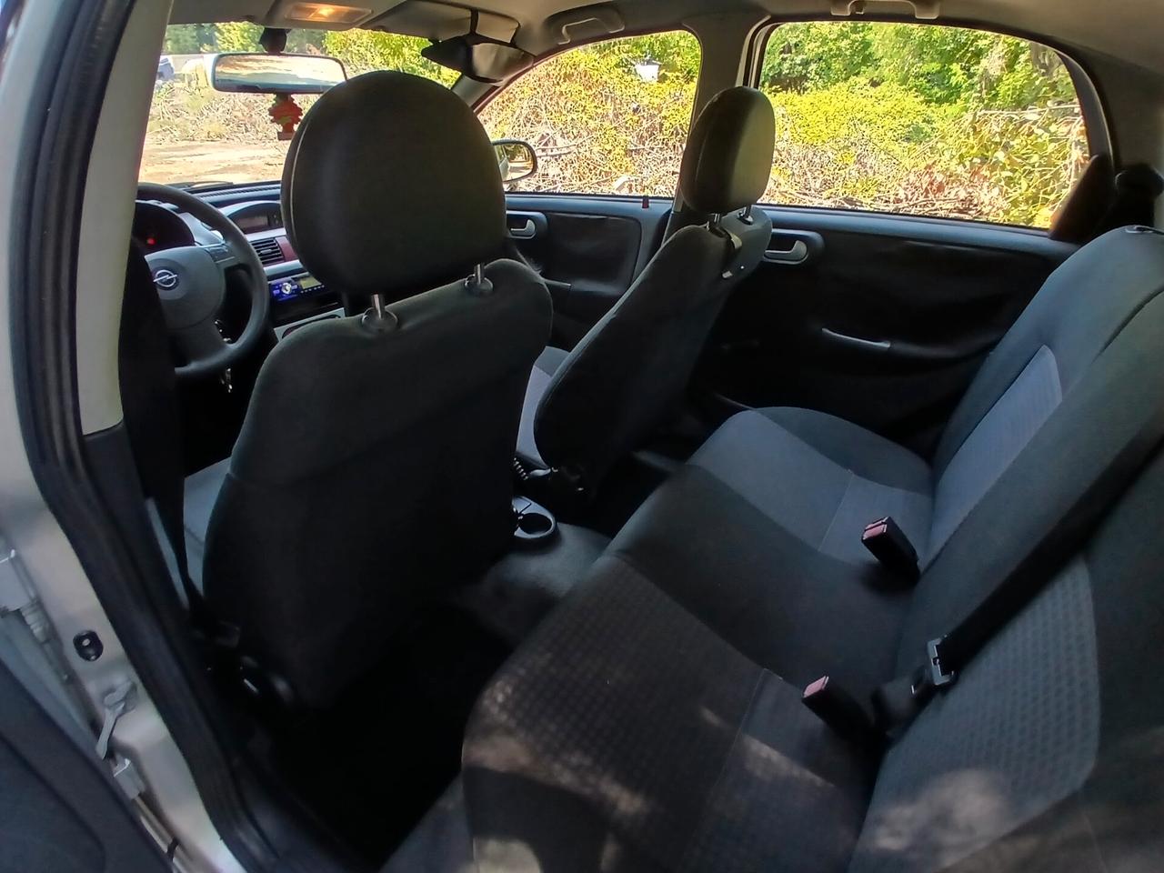 Opel Corsa 1.2i 16V cat 5 porte Club