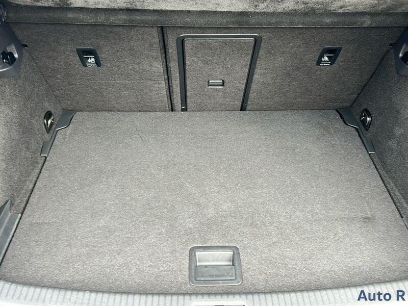 Volkswagen Golf 1.6 TDI Business BMT