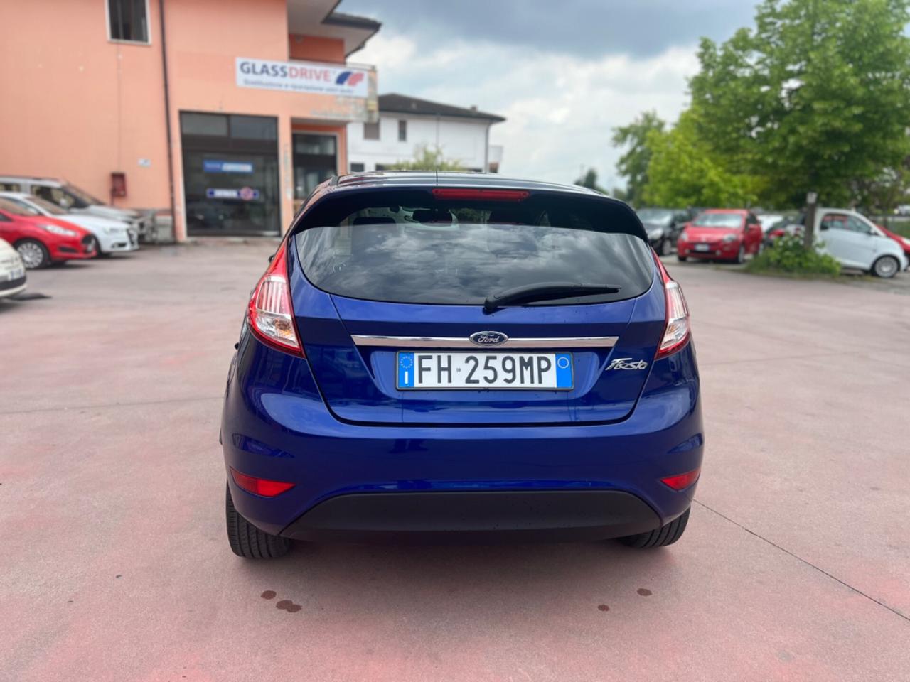 Ford Fiesta 1.5 TDCi 75CV 5 porte Titanium