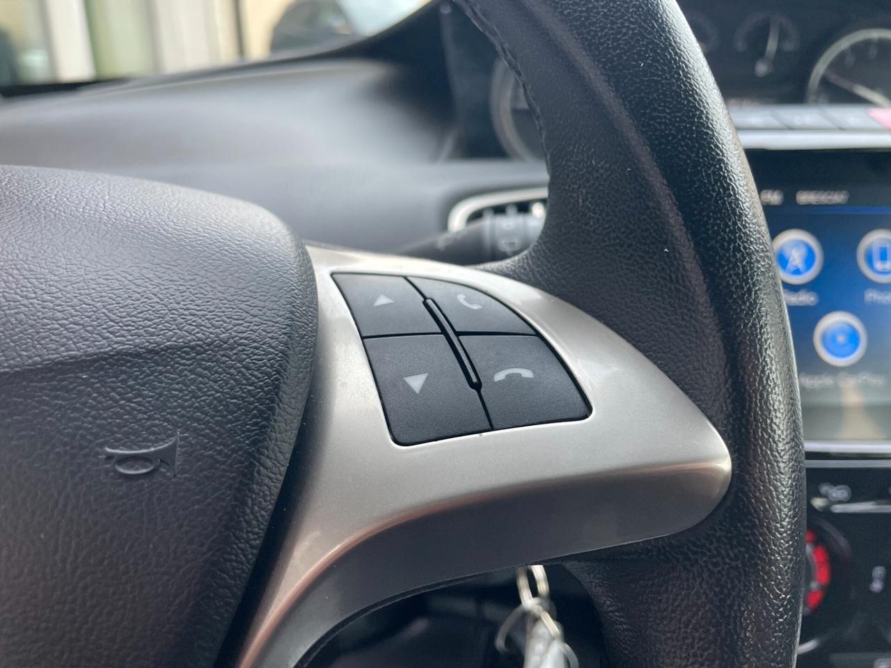 Lancia Ypsilon 1.0 FireFly 70cv 5 porte Hybrid Gold