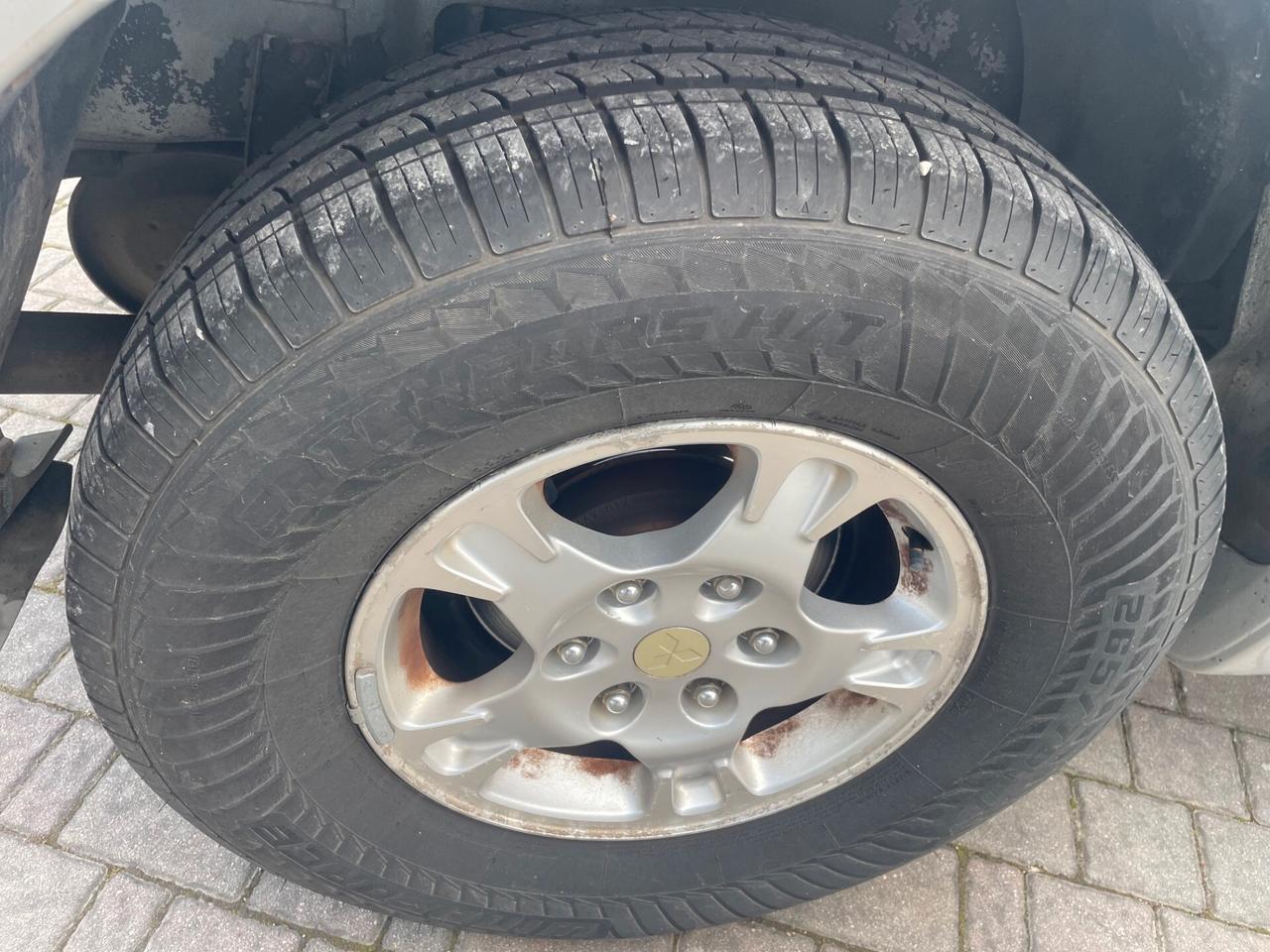 Mitsubishi Pajero 3.2 16V DI-D 3p. GLX