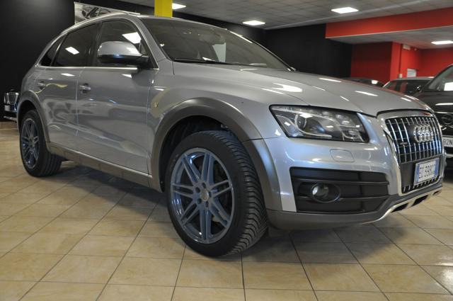 AUDI Q5 3.0 V6 TDI quattro S tronic*TETTO/LED/NAVI/PDC*
