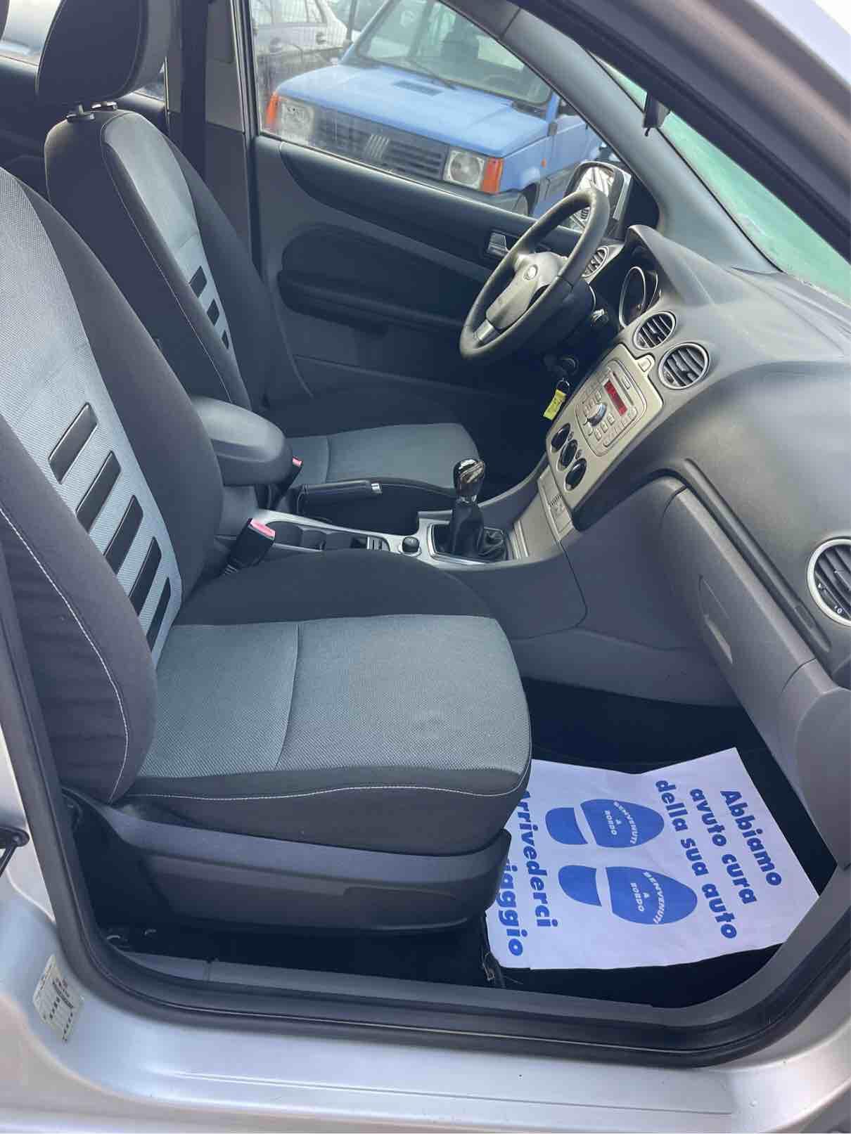 FORD FOCUS - SW .- TITANIUM