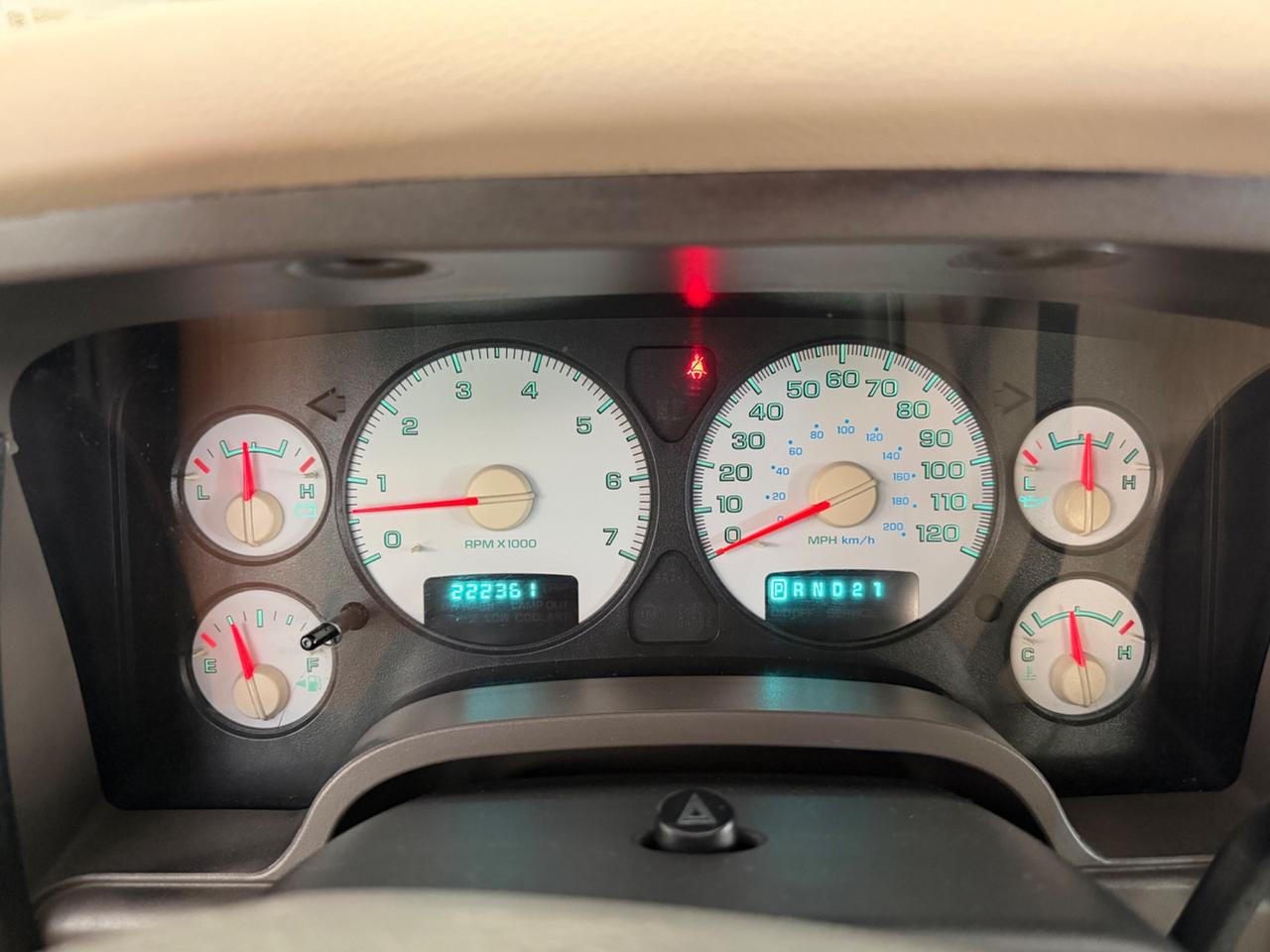 Dodge RAM 1500 V8 5.9 MAGNUM 250cv VerniceRaptor