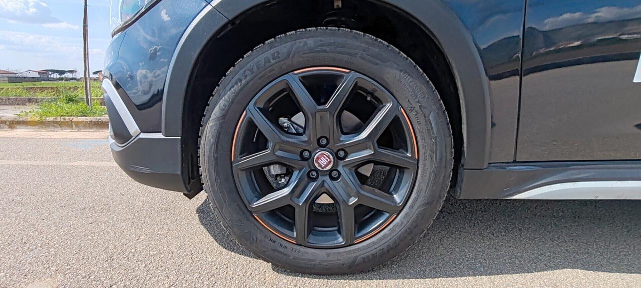 Fiat Tipo 1.6 Mjt S&S SW Cross GARMIN
