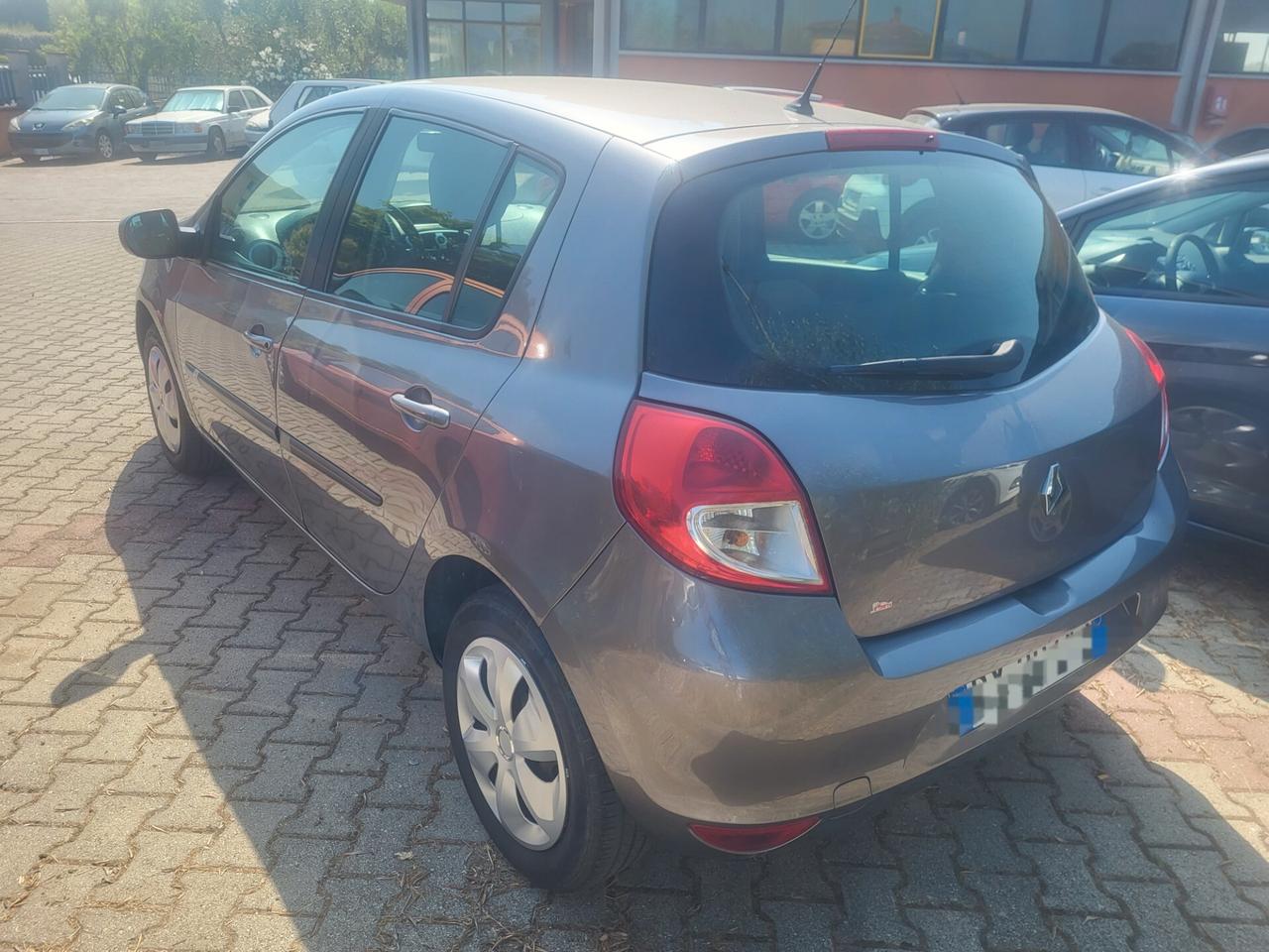 Renault Clio 1.2 16V 5 porte Confort
