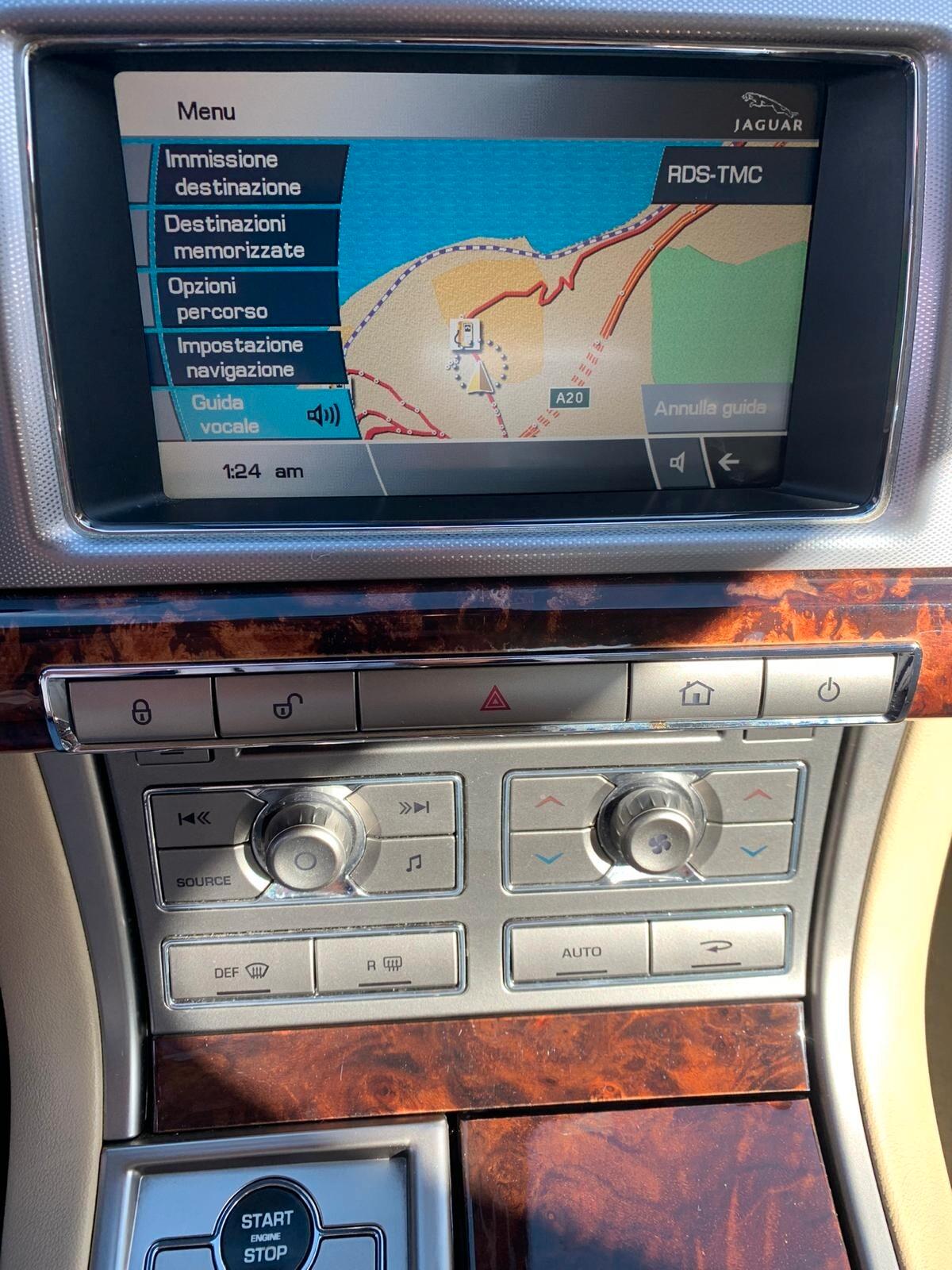 Jaguar XF 3.0 DS V6 Portfolio 275CV