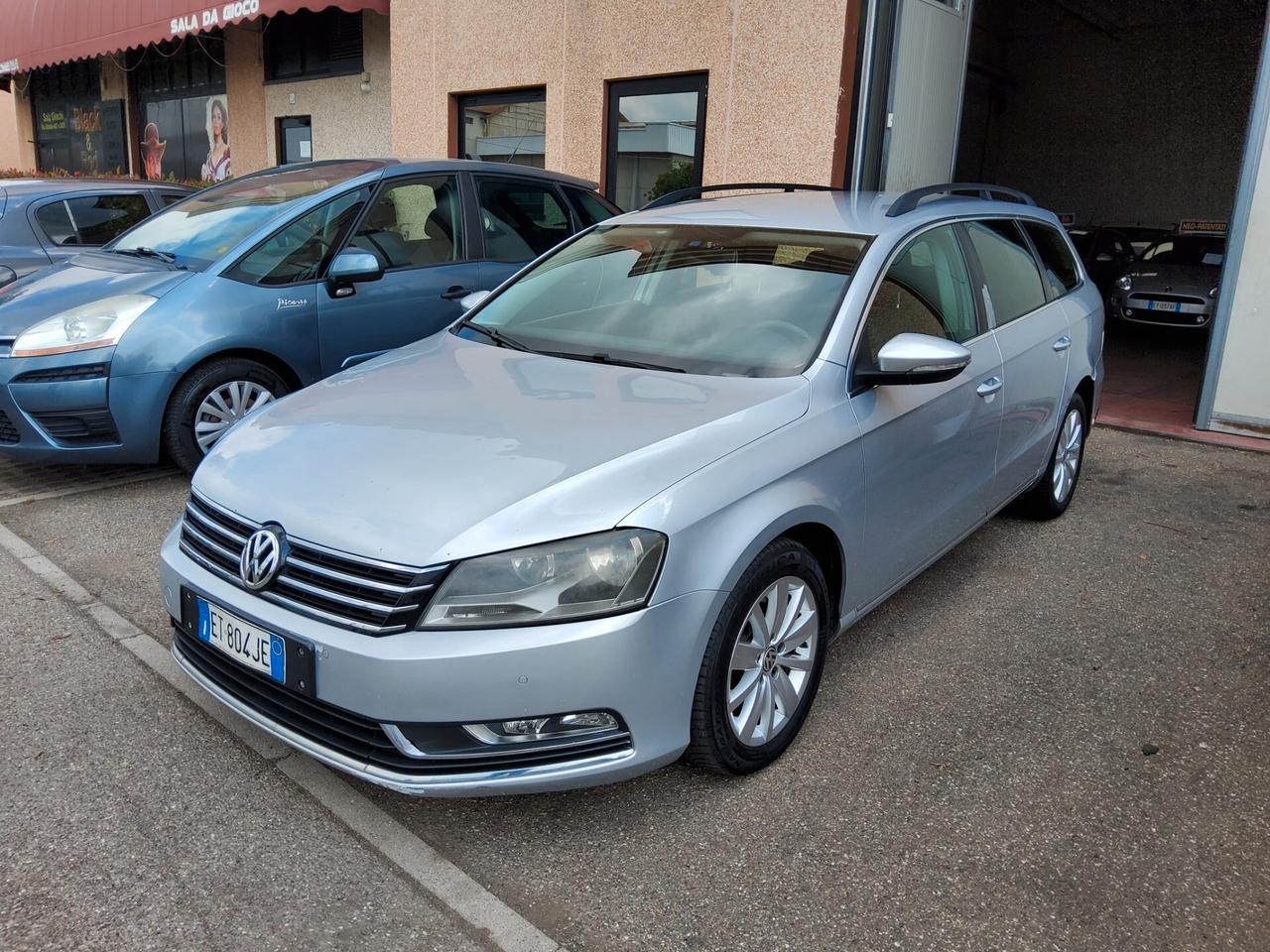 Volkswagen Passat Var. Bs. 1.6 TDI DSG Comf. BMT