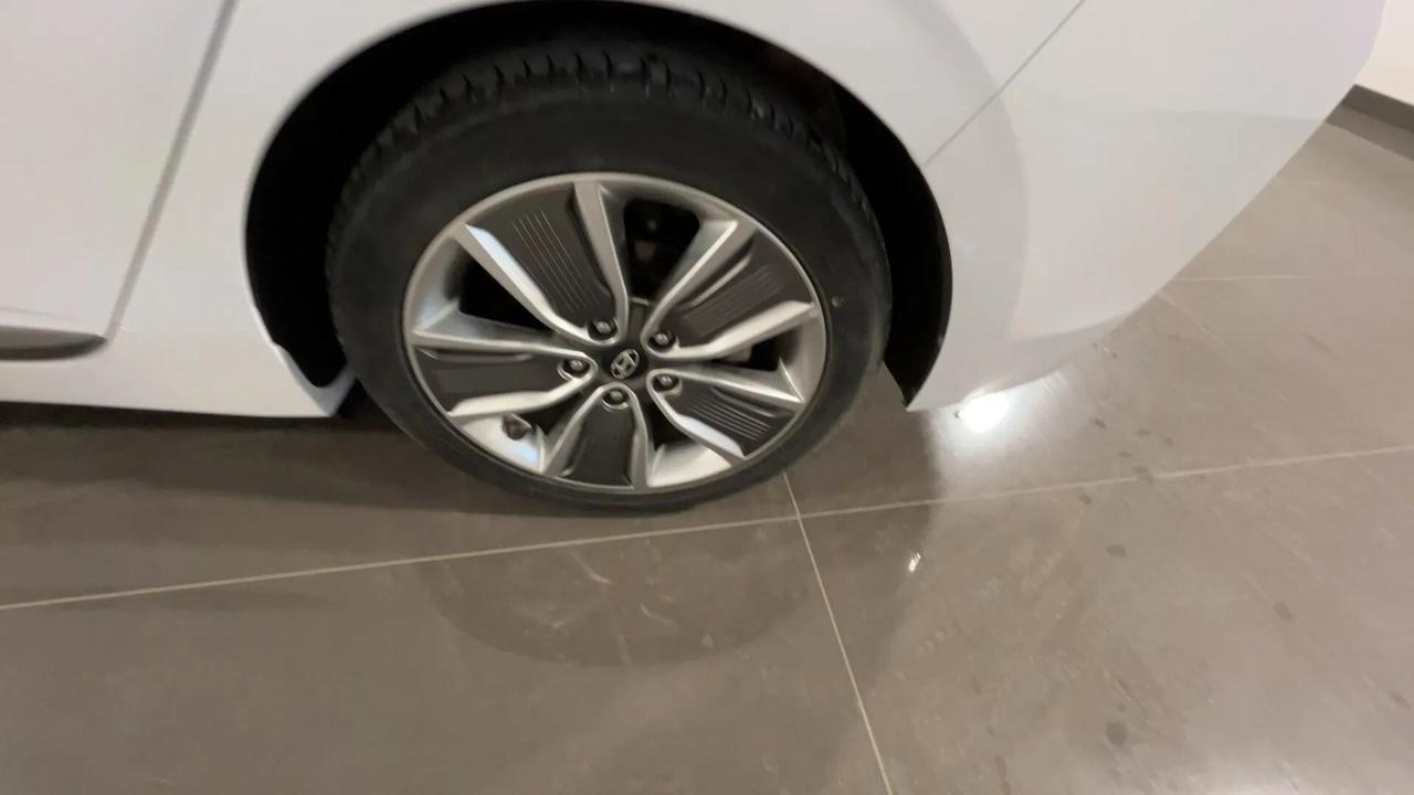 Hyundai Ioniq 1.6 Hybrid DCT Style