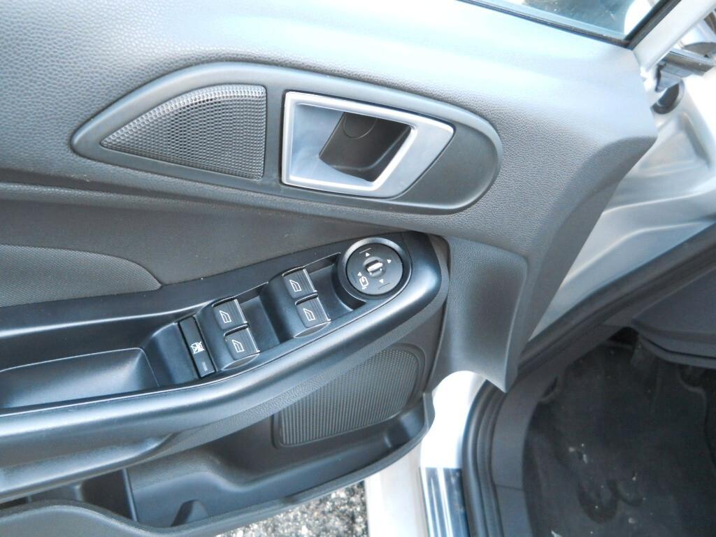 Ford Fiesta 1.6 TDCi 95CV 5 porte Individual