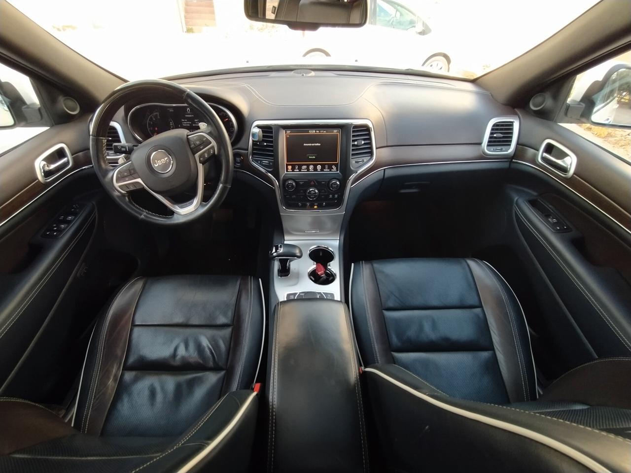 Jeep Grand Cherokee 3.0 V6 CRD 250 CV Mtj OVERLAND Tetto