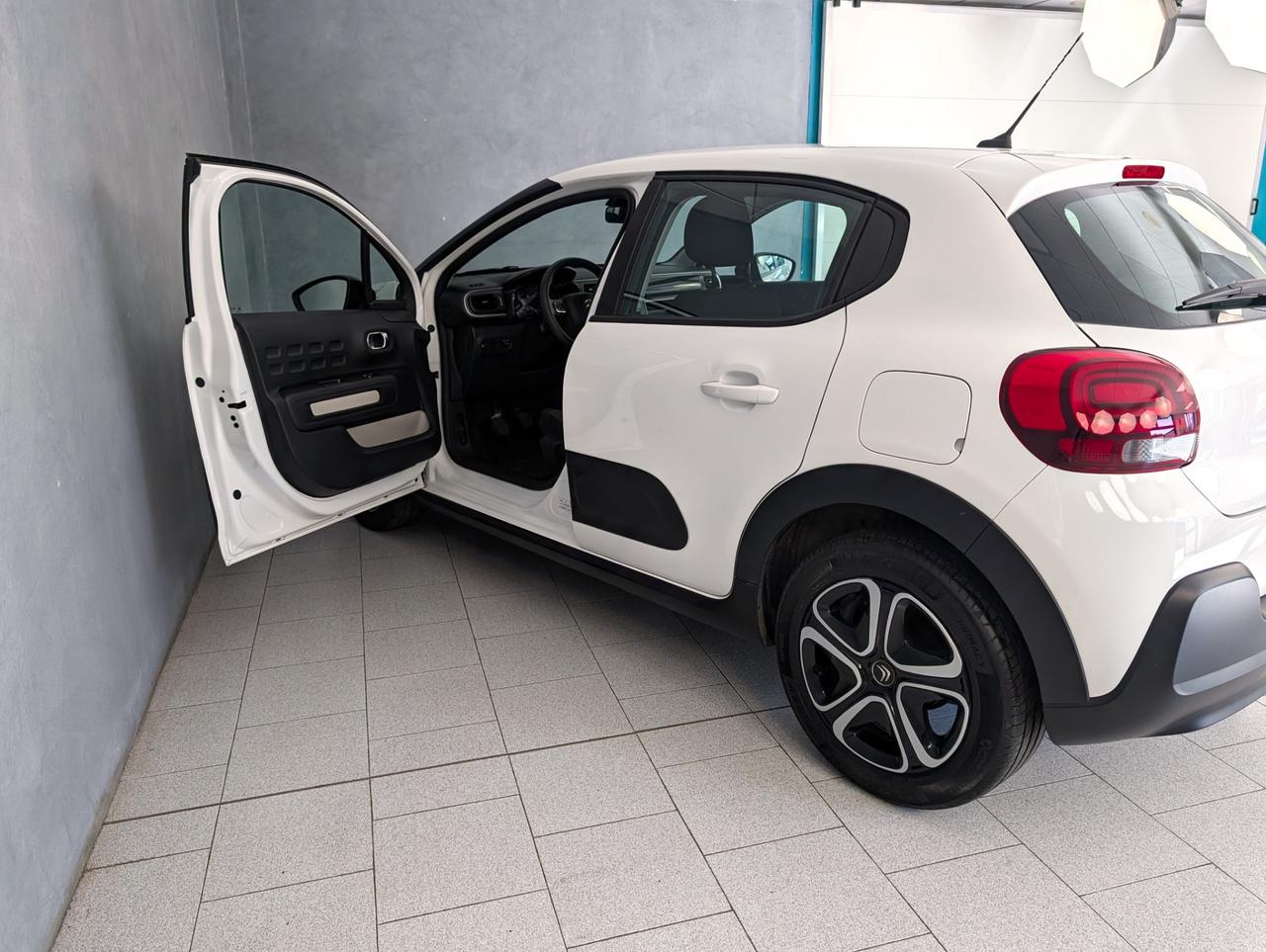 Citroen c3 iii 1.2 puretech 83cv C-Series