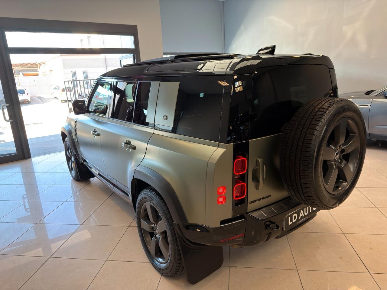 Land Rover Defender 110 3.0D I6 250 CV AWD Auto X-Dynamic HSE GANCIO TRAINO TETTO APRIBILE