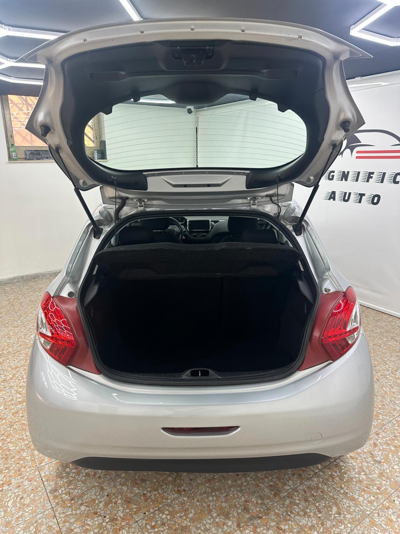 Peugeot 208 1.4 HDi 68 CV 5 porte Active