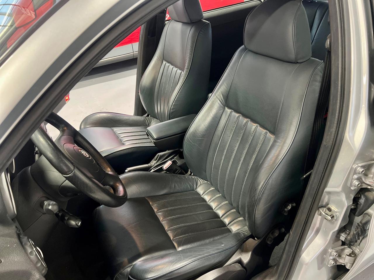 Alfa Romeo 147 1.6 16V Twin Spark Distinctive 5p