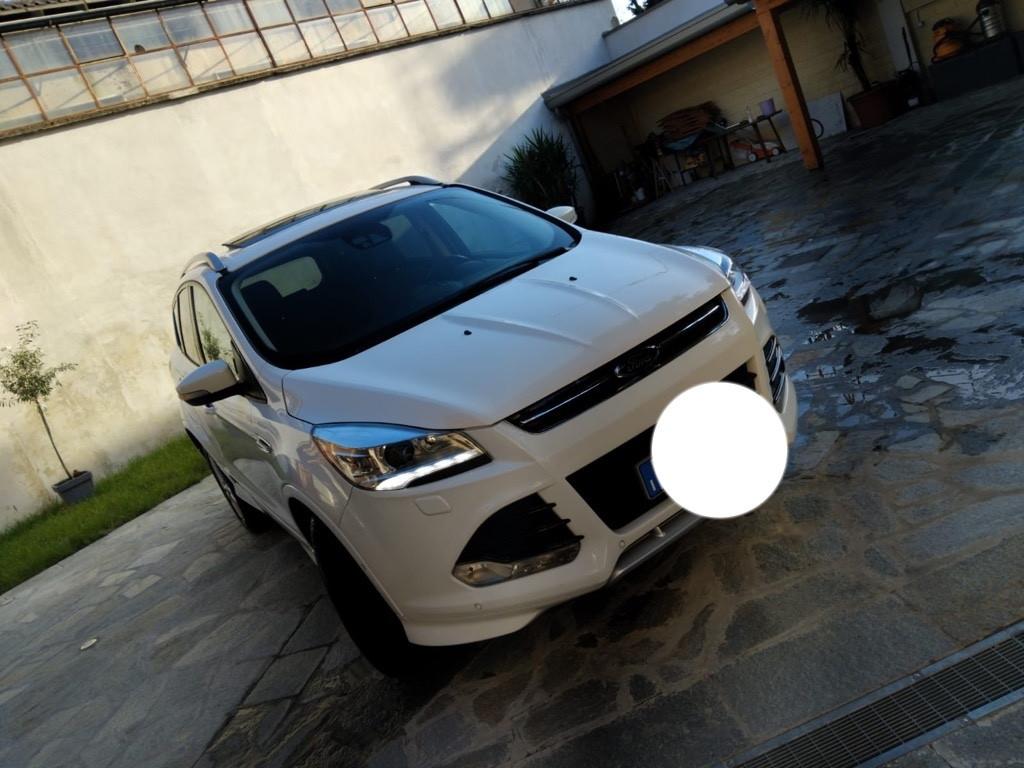 Ford Kuga 2.0 TDCI 163 CV 4WD Titanium