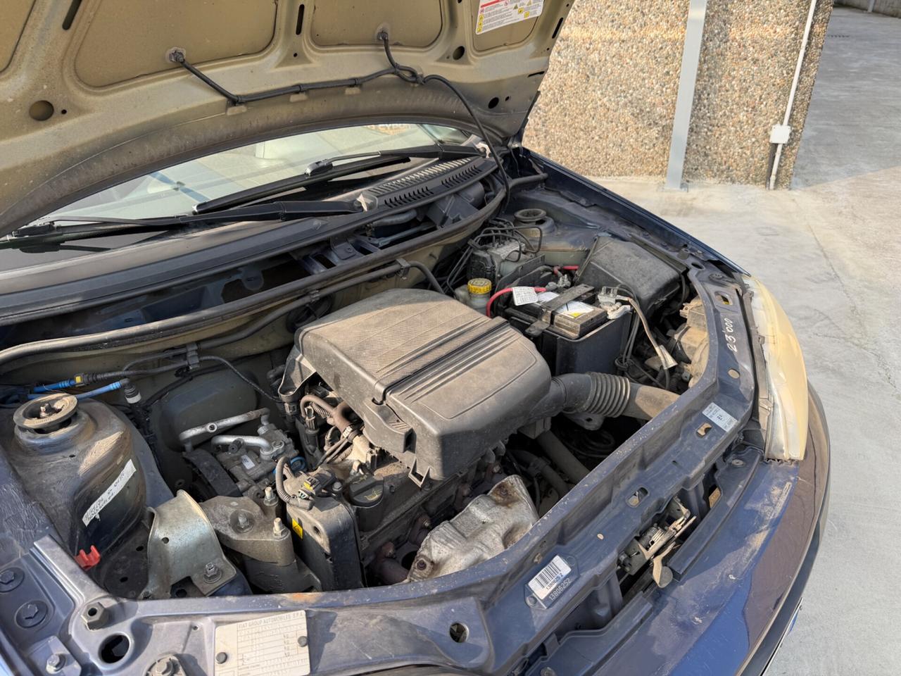 FIAT PUNTO 1.2 BENZINA EURO4 CLIMA FUNZIONATE