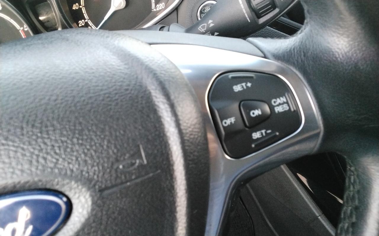 Ford B-Max 1.5 TDCi 75 CV Business Titanium