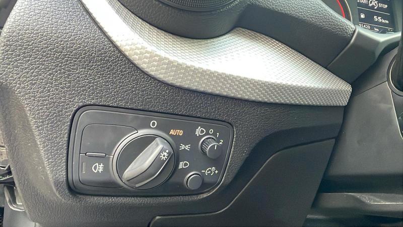 AUDI Q2 1.6 TDI SPORT