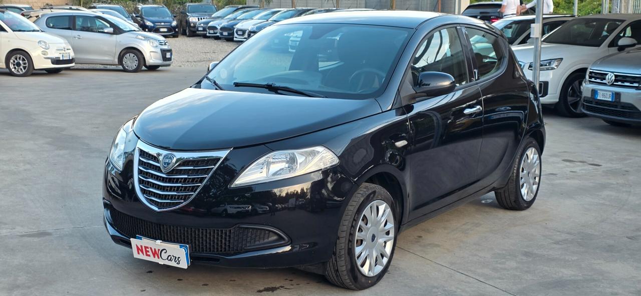 Lancia Ypsilon 1.2 69 CV 5 Benzina