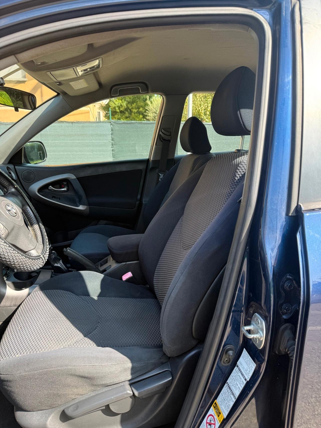 Toyota RAV 4 2.2 d-4d - 4x4 - BUONE CONDIZIONI -