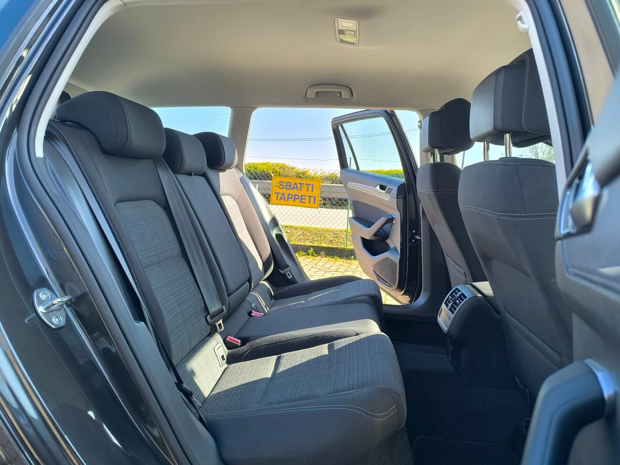 Volkswagen Passat Variant 2.0 TDI SCR EVO DSG Business