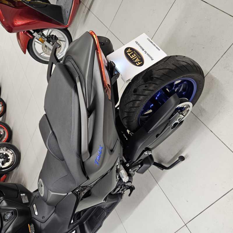 Yamaha T-Max 560 - 2024
