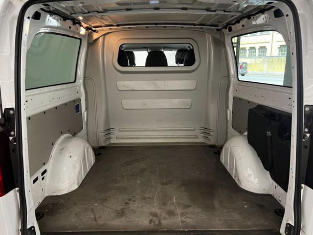 MERCEDES-BENZ Vito 2.0 119 CDI 4x4 Furgone Mixto Long IVA ESPOSTA
