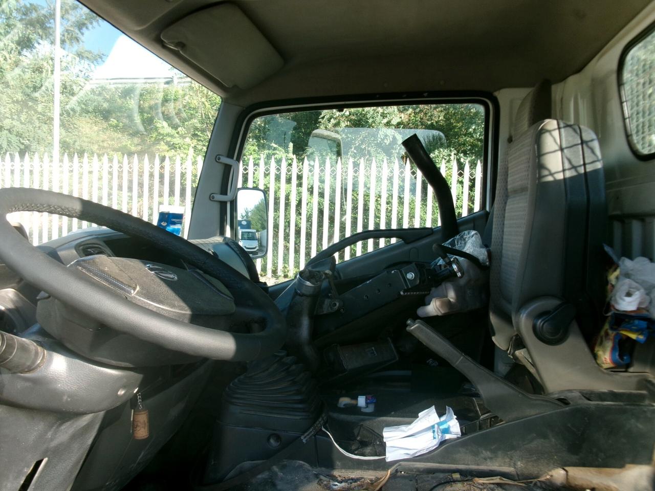 Nissan Cabstar 35-13 2.5 130CV E4 RIBALTABILE TRILAT **MOTORE ROTTO**