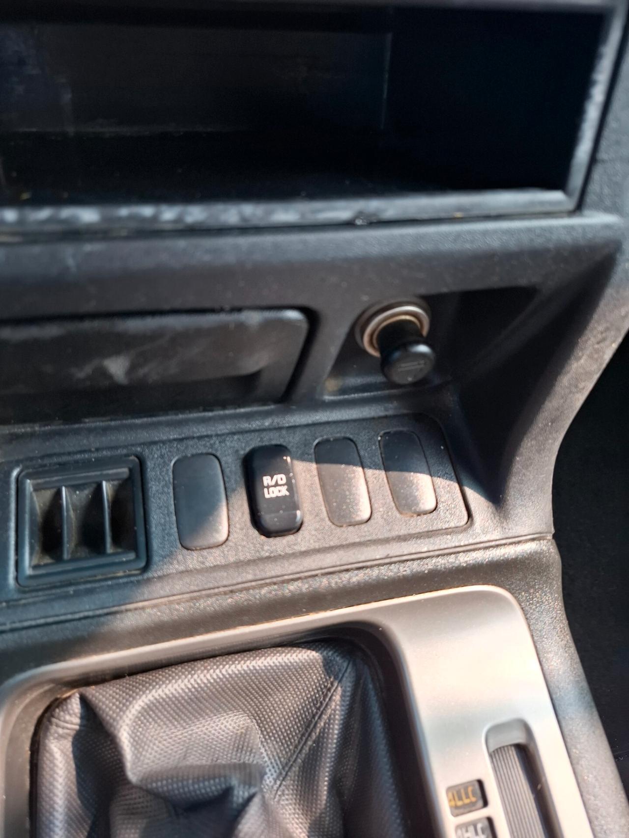 Mitsubishi Pajero 2.5 TDI 3p. GLX