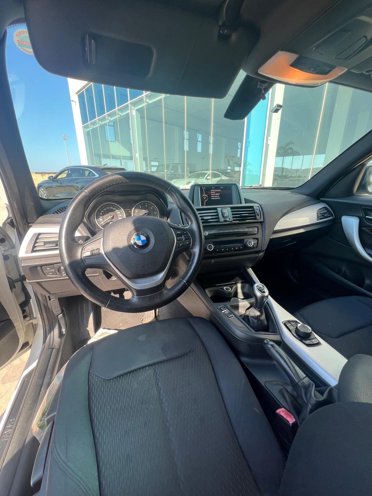 Bmw 116d 5p. Urban 2.0 116CV