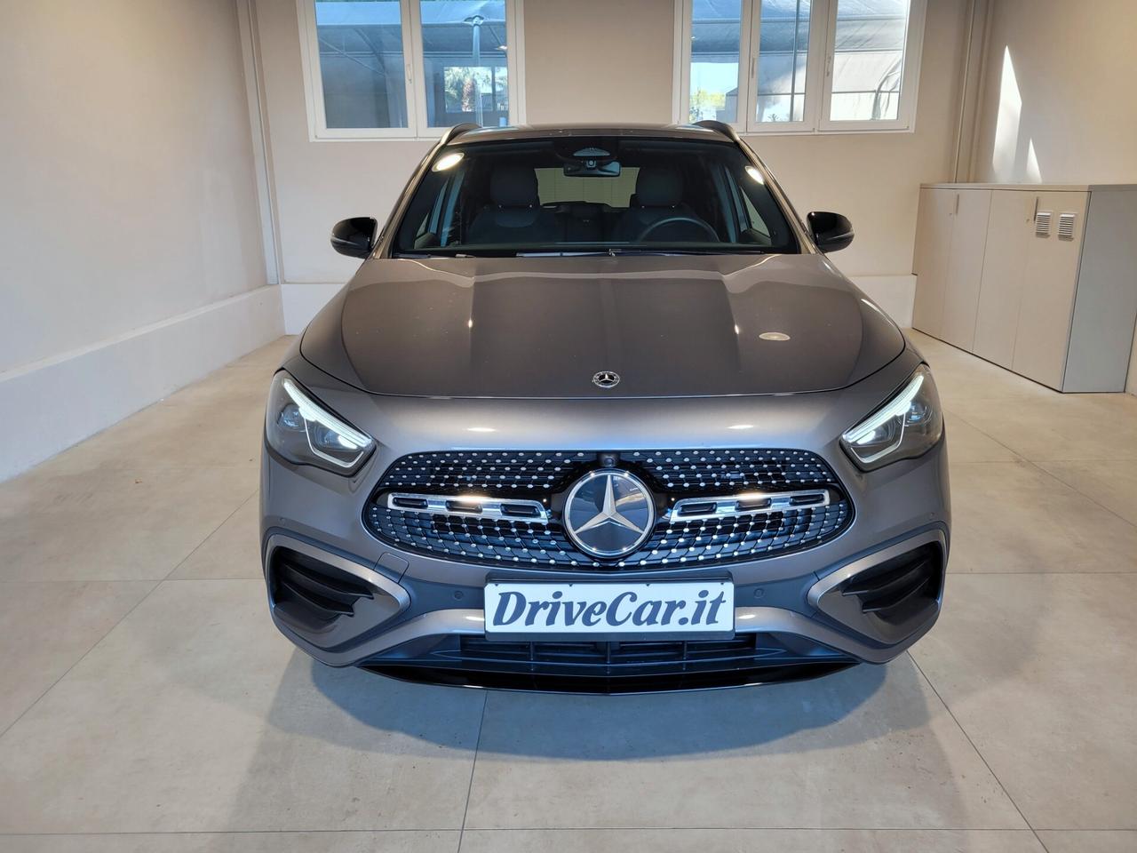 Mercedes-benz GLA 200 d AMG Line 8G-DCT LUCI AMBIENTE KEYLESS NAV