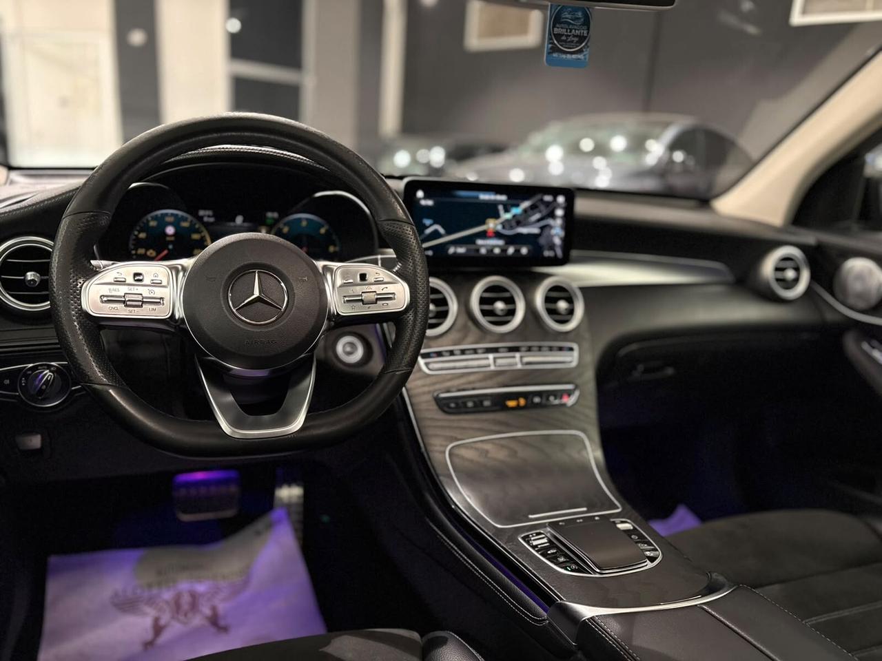 MERCEDES GLC 300 D 2.0 245 CV AMG Premium Plus TETTO APRIBILE