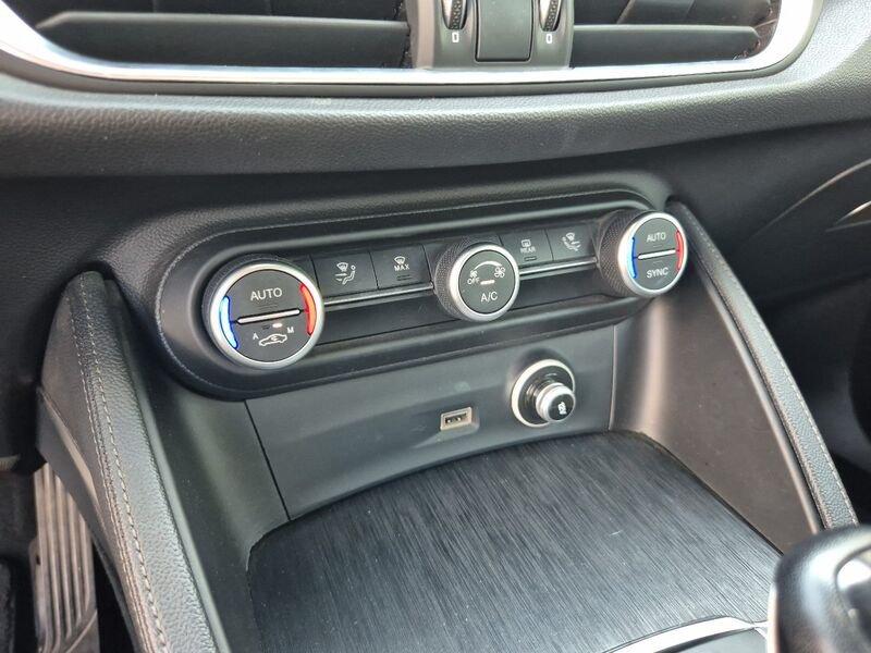 Alfa Romeo Stelvio Stelvio 2.2 Turbodiesel 160 CV AT8 RWD