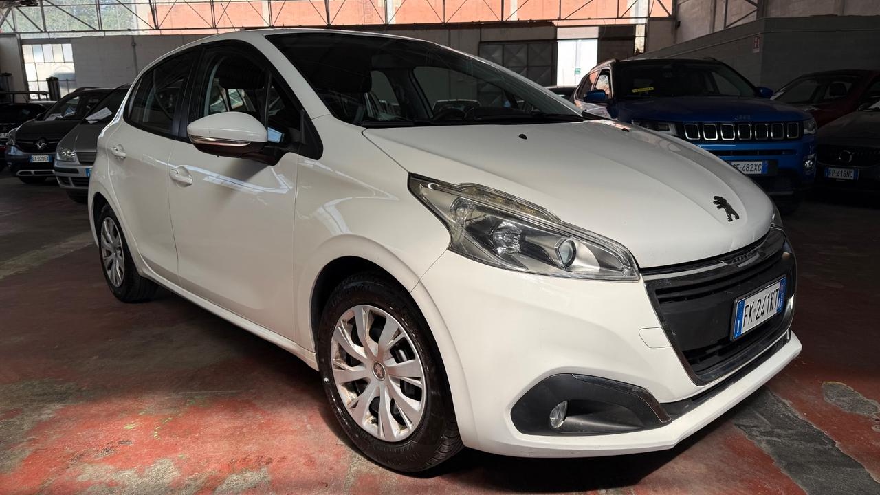 Peugeot 208 PureTech 82 5 porte Allure